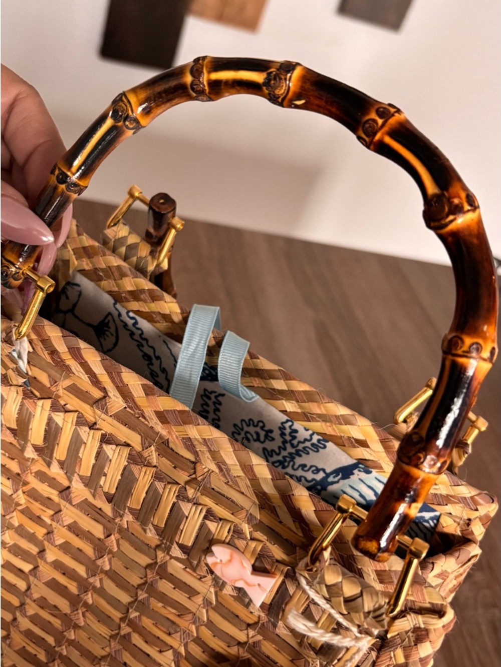 The Plait Lady - Bahamian Handwoven Straw Tote - Picture 6 of 6
